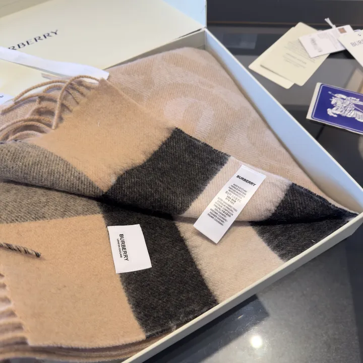 スーパーコピー バーバリー ス マフラー