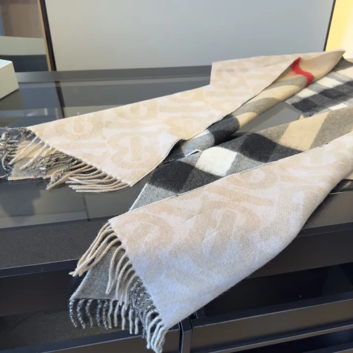 スーパーコピー バーバリー ス マフラー