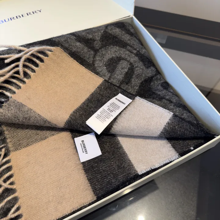 スーパーコピー バーバリー ス マフラー