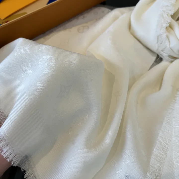 スーパーコピー ルイヴィトン マフラー