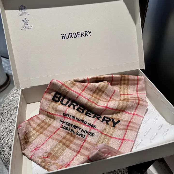 スーパーコピー バーバリー ス マフラー