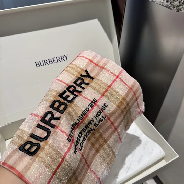 スーパーコピー バーバリー ス マフラー