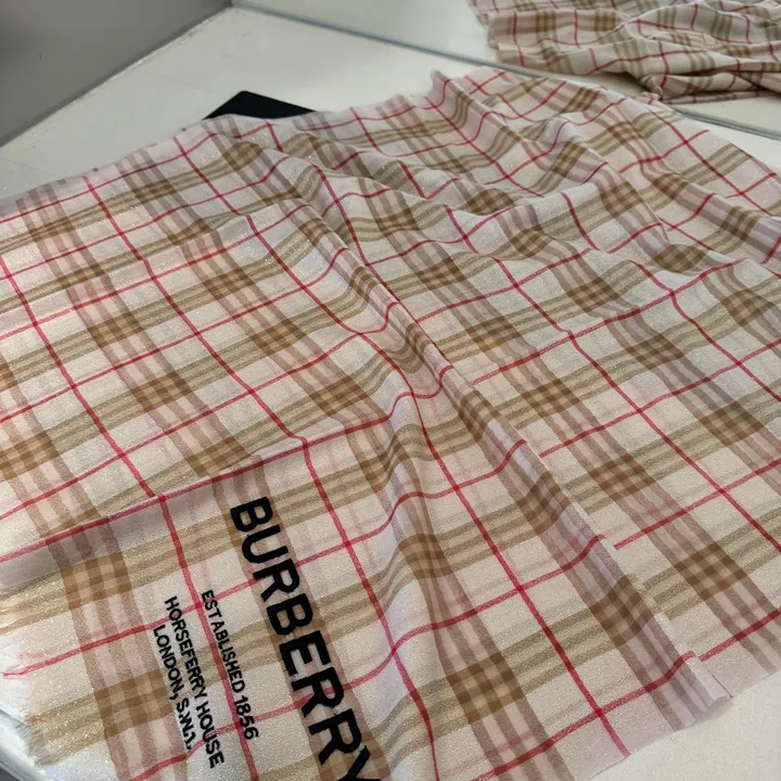 スーパーコピー バーバリー ス マフラー