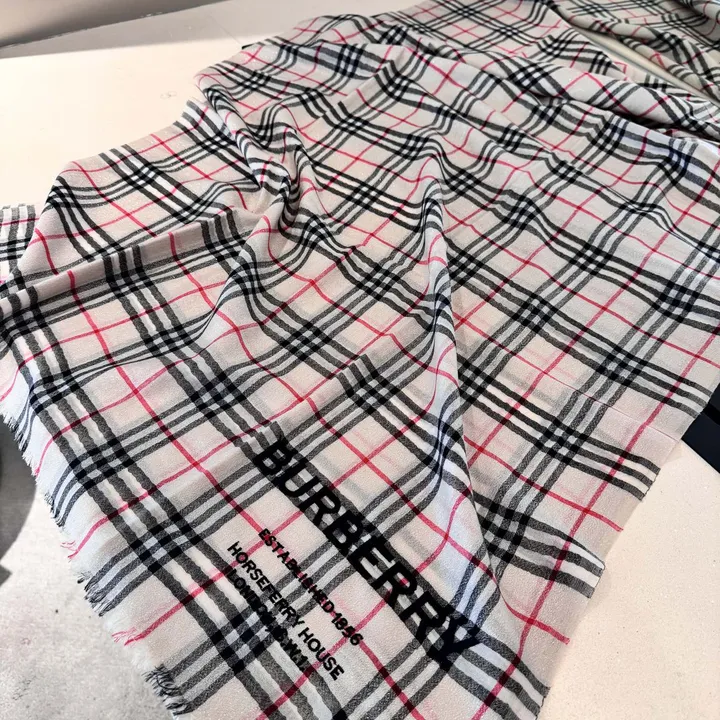 スーパーコピー バーバリー ス マフラー