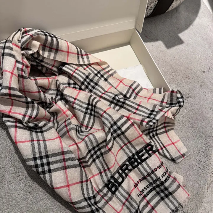 スーパーコピー バーバリー ス マフラー