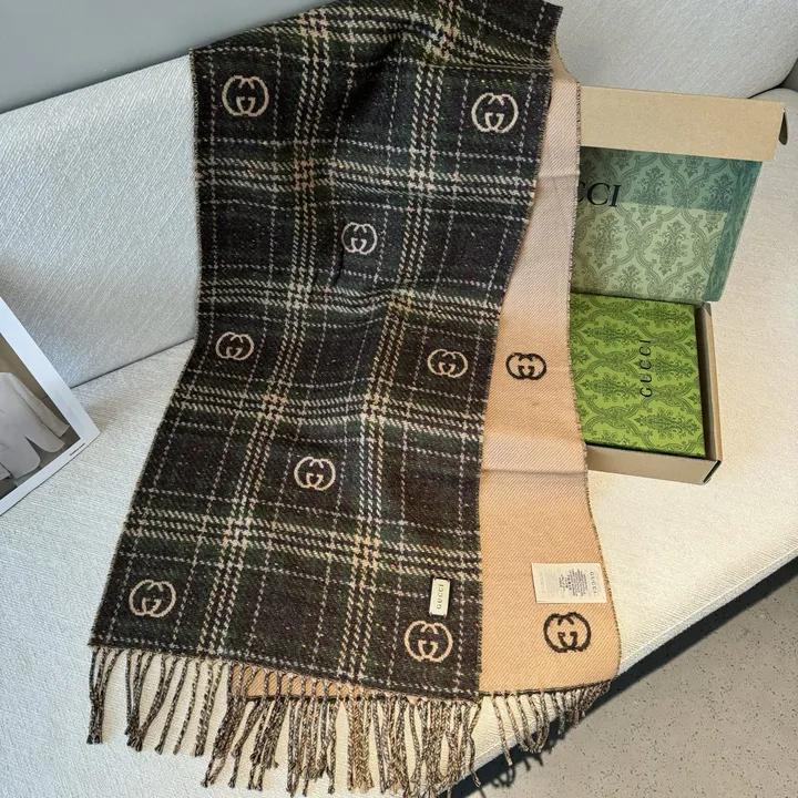 スーパーコピー グッチ マフラー