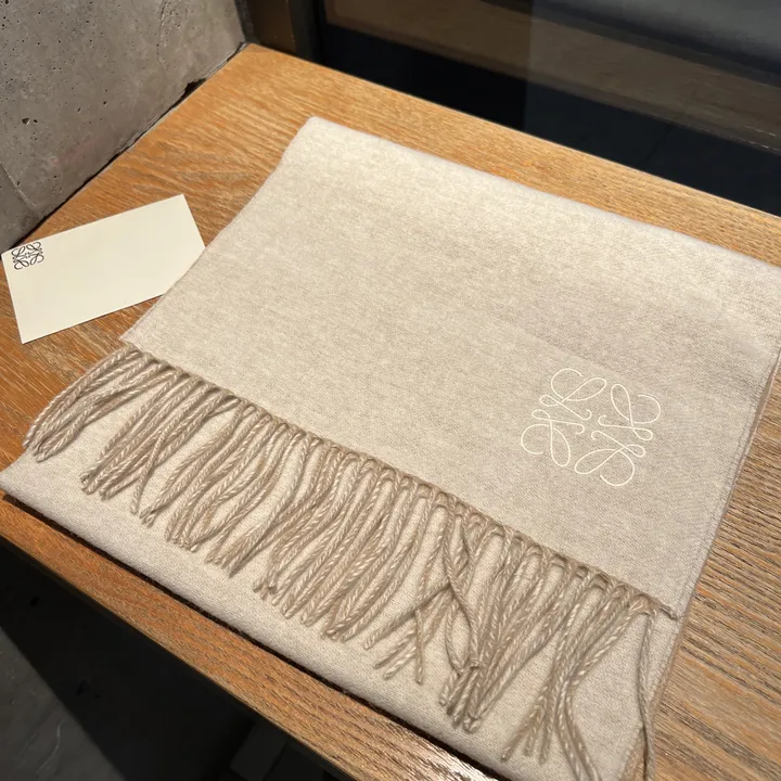 スーパーコピー ロエベ マフラー