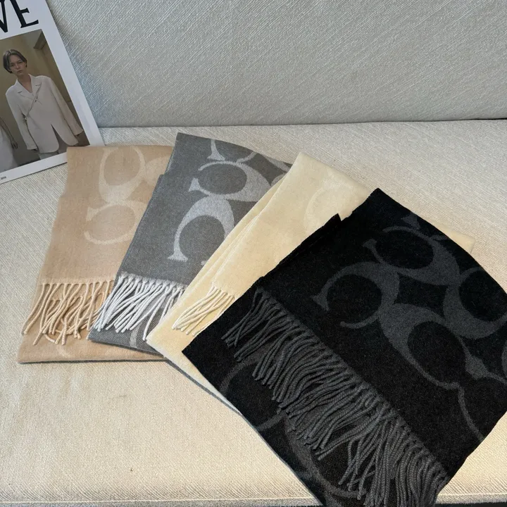 スーパーコピー コーチ マフラー