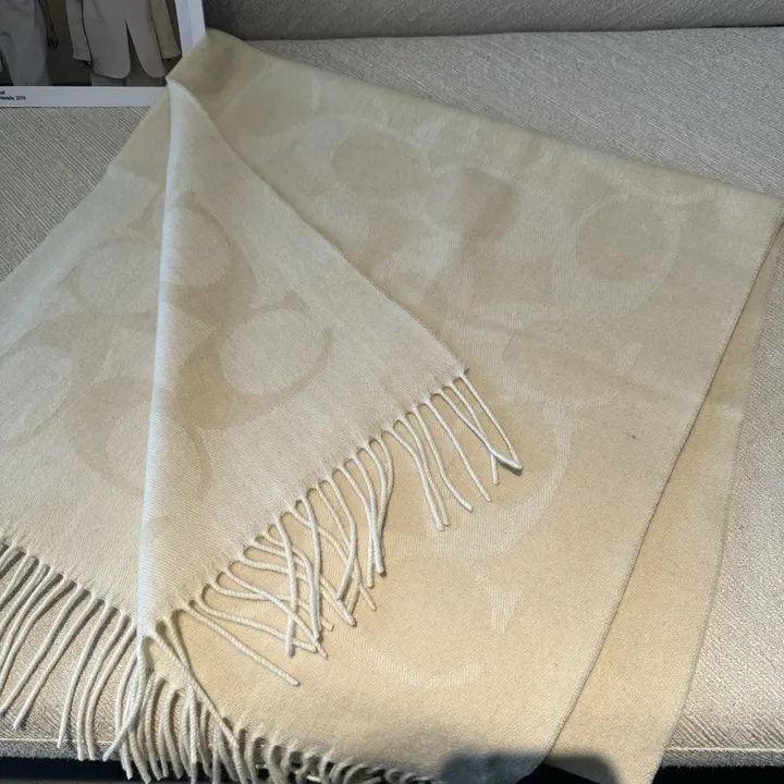 スーパーコピー コーチ マフラー