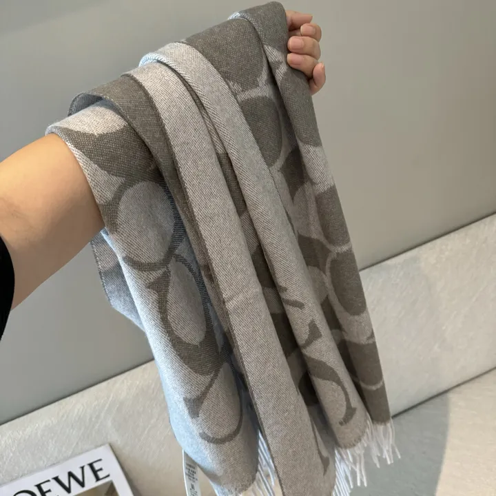 スーパーコピー コーチ マフラー