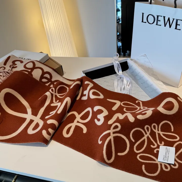 スーパーコピー ロエベ マフラー