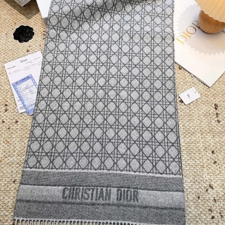 スーパーコピー ディオール マフラー