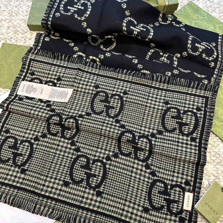 スーパーコピー グッチ マフラー