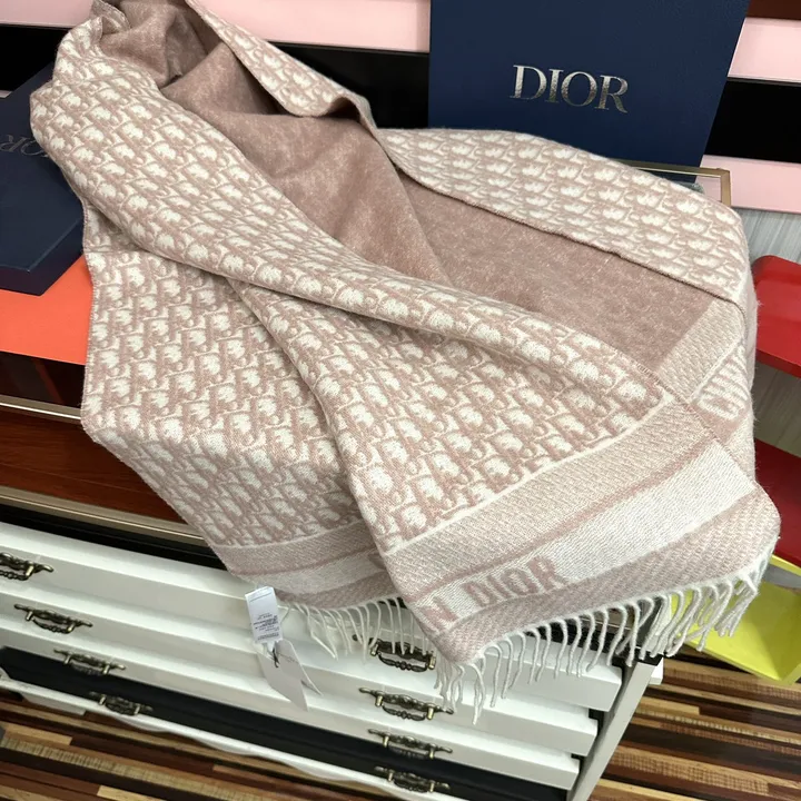 スーパーコピー ディオール マフラー