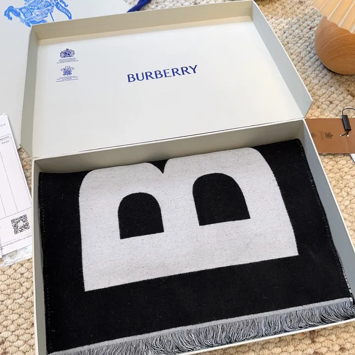 スーパーコピー バーバリー ス マフラー