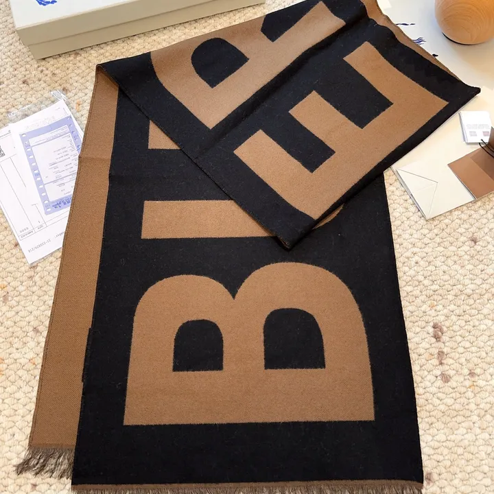 スーパーコピー バーバリー ス マフラー