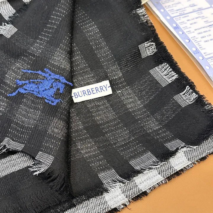 スーパーコピー バーバリー ス マフラー