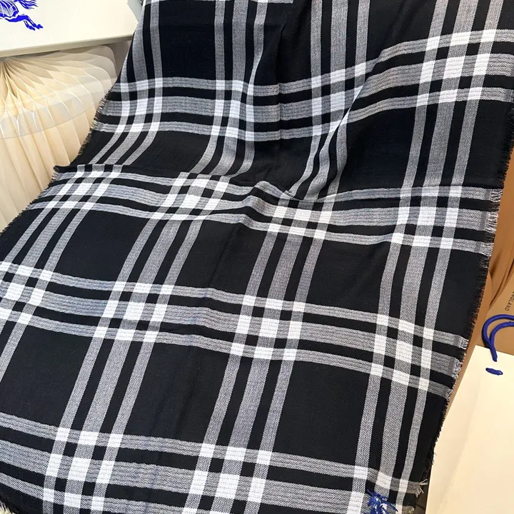 スーパーコピー バーバリー ス マフラー