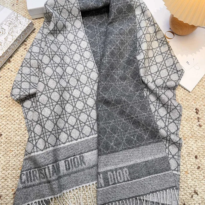 スーパーコピー グッチ マフラー