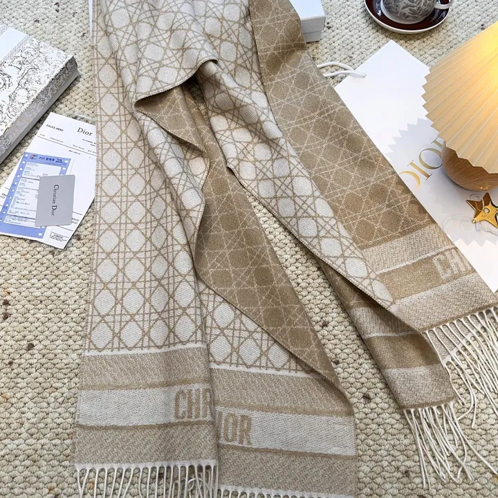 スーパーコピー グッチ マフラー