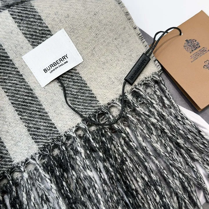 スーパーコピー バーバリー ス マフラー