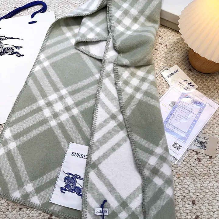 スーパーコピー バーバリー ス マフラー