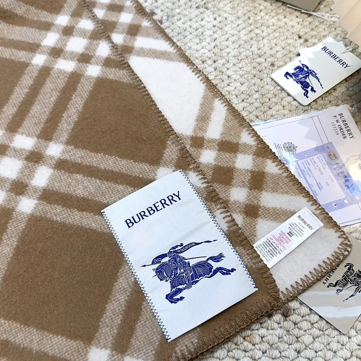 スーパーコピー バーバリー ス マフラー