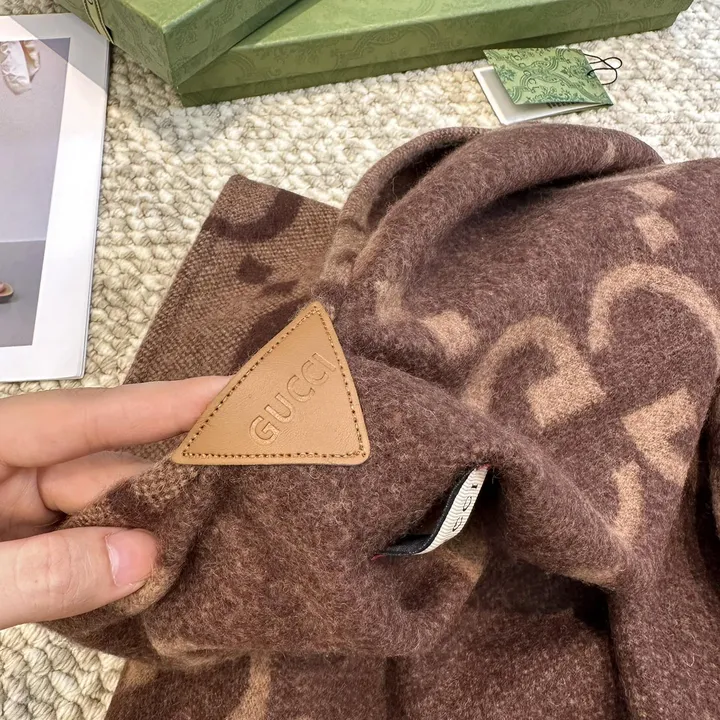 スーパーコピー グッチ マフラー