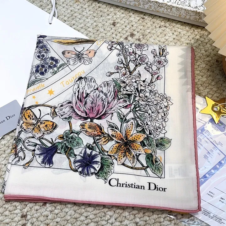 スーパーコピー ディオール マフラー