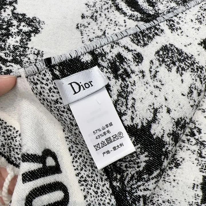 スーパーコピー ディオール マフラー