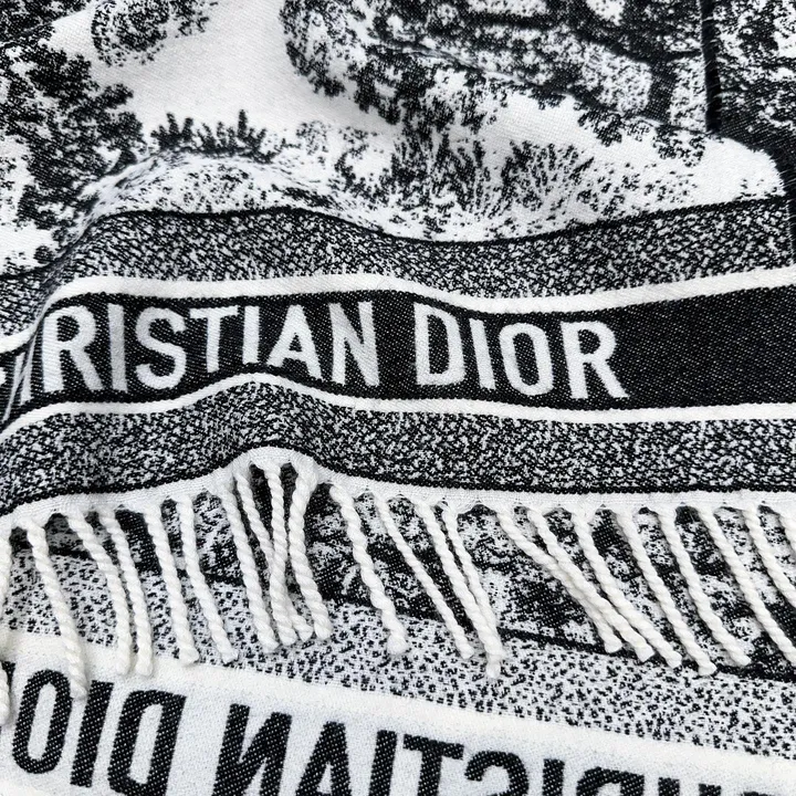 スーパーコピー ディオール マフラー