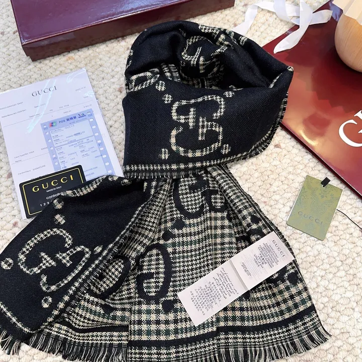 スーパーコピー グッチ マフラー