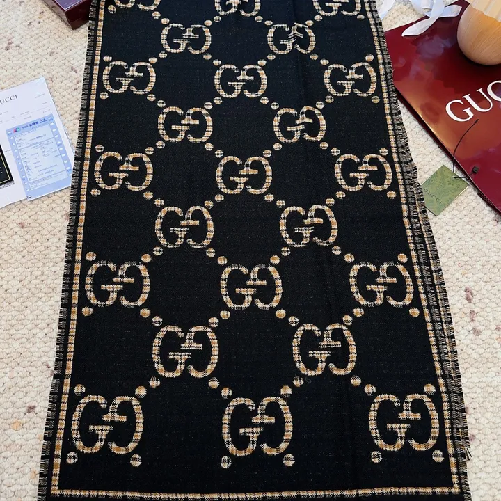 スーパーコピー グッチ マフラー