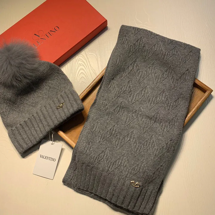 スーパーコピー ヴァレンティノ マフラー