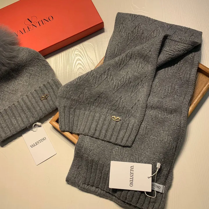 スーパーコピー ヴァレンティノ マフラー