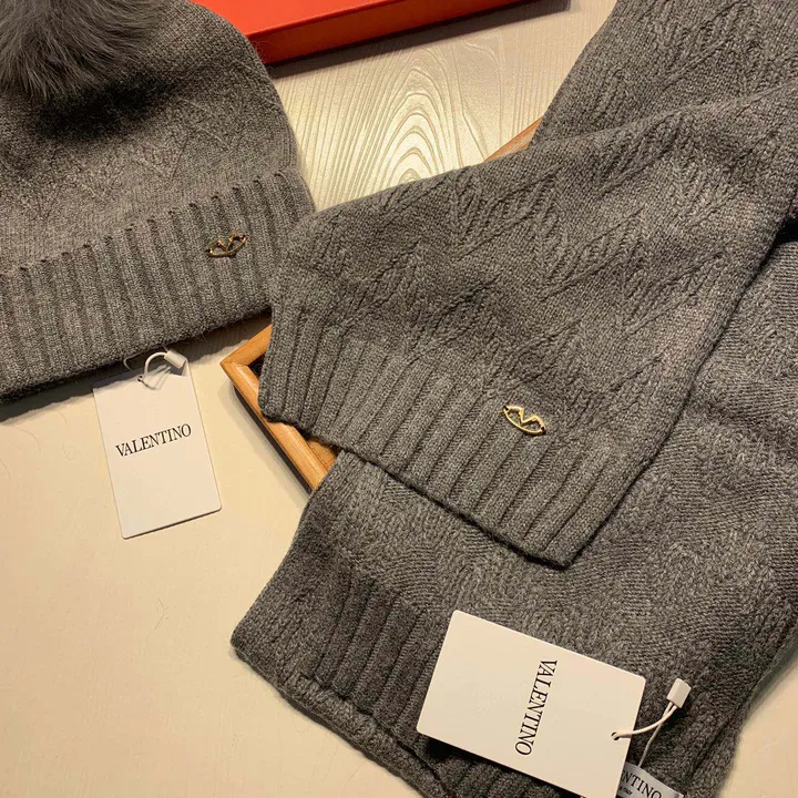 スーパーコピー ヴァレンティノ マフラー