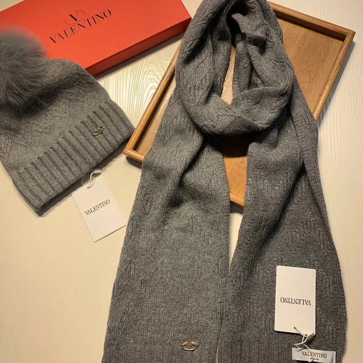 スーパーコピー ヴァレンティノ マフラー
