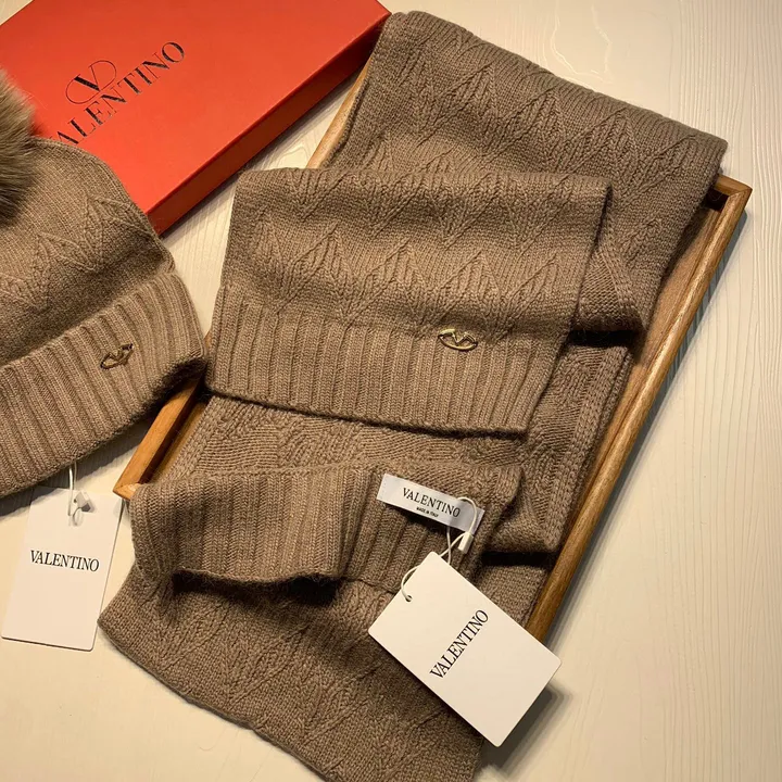 スーパーコピー ヴァレンティノ マフラー