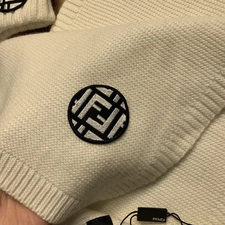 スーパーコピー フェンディ マフラー