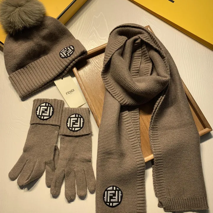 スーパーコピー フェンディ マフラー