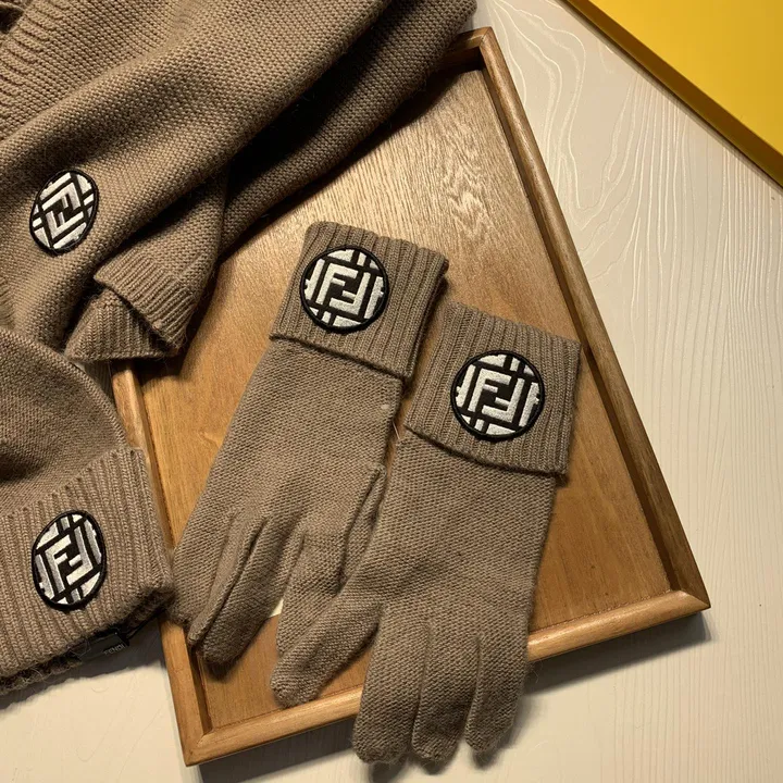 スーパーコピー フェンディ マフラー