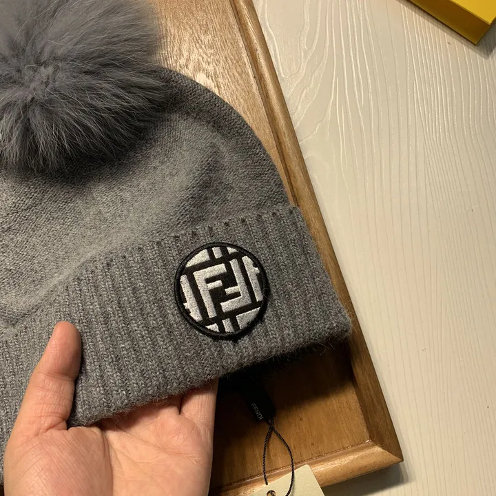 スーパーコピー フェンディ マフラー