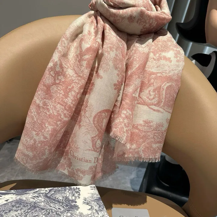 スーパーコピー ディオール マフラー