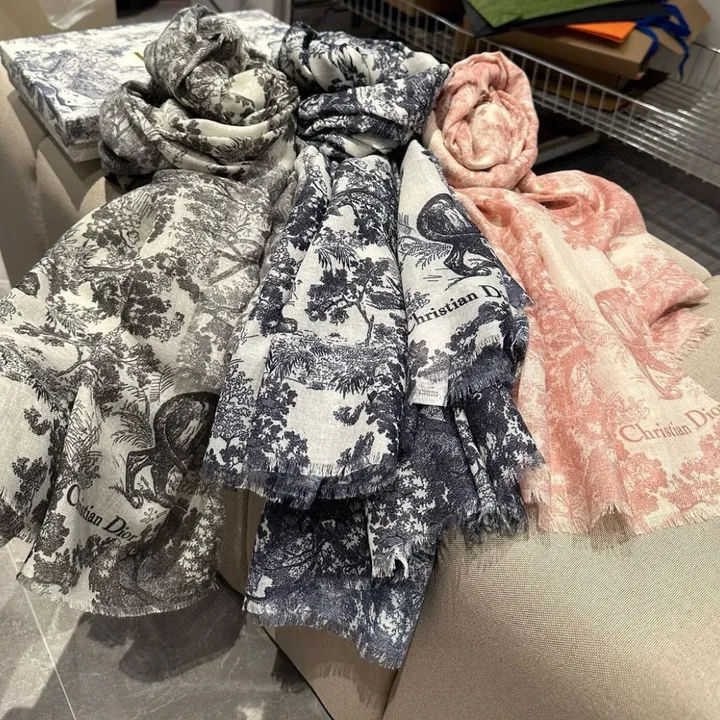 スーパーコピー ディオール マフラー