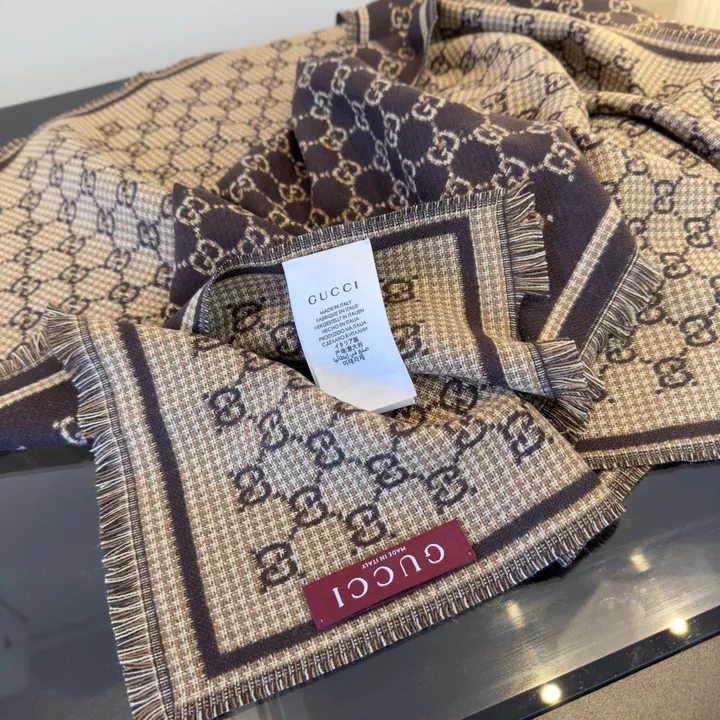 スーパーコピー グッチ マフラー