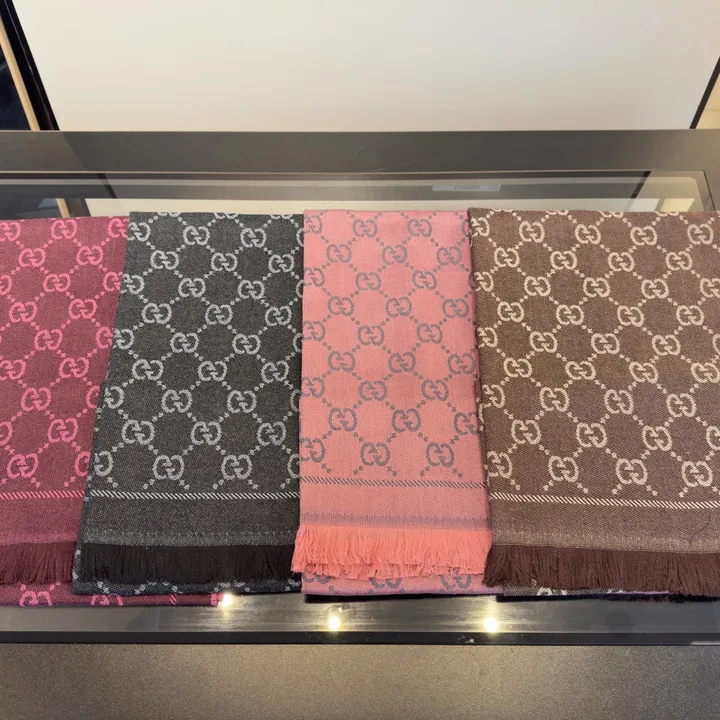 スーパーコピー グッチ マフラー