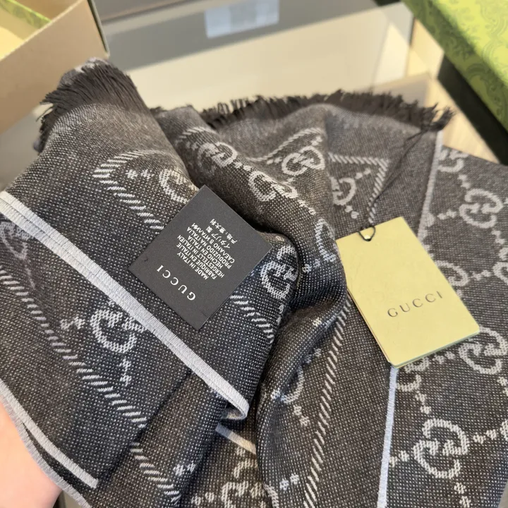 スーパーコピー グッチ マフラー