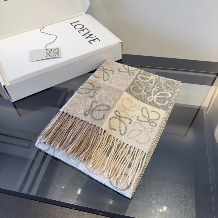 スーパーコピー ロエベ マフラー