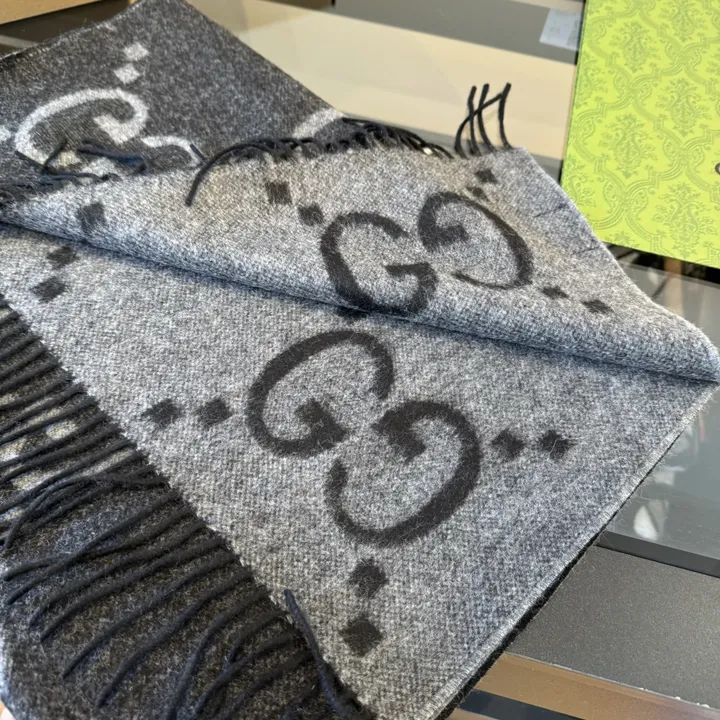 スーパーコピー グッチ マフラー