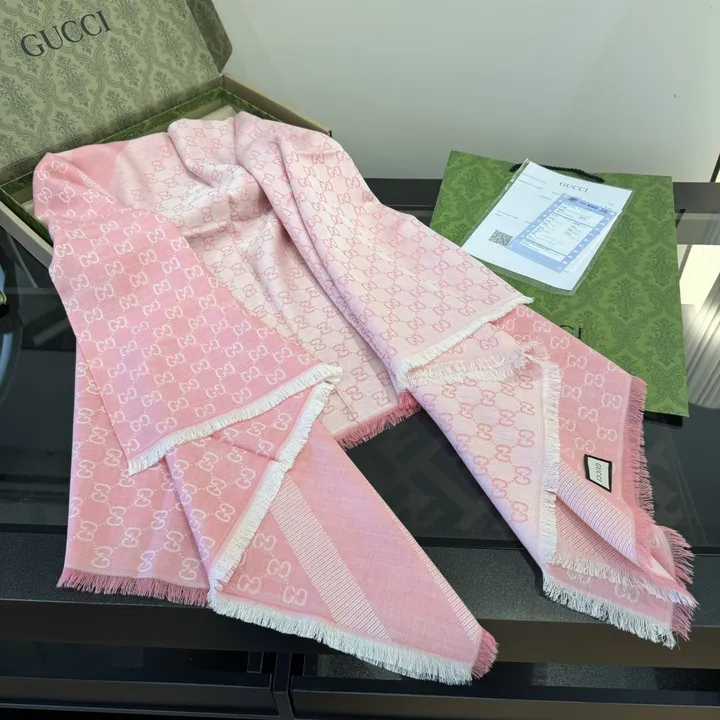 スーパーコピー グッチ マフラー